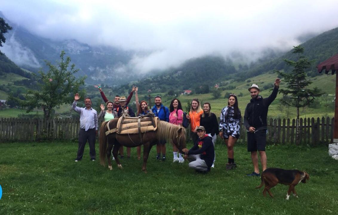 Guesthouse Alpini Lepushe 外观 照片